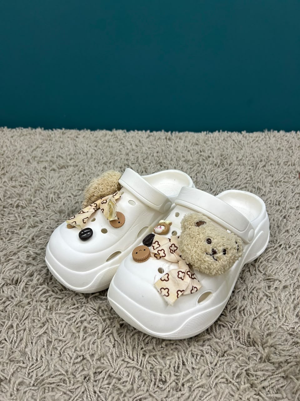 Crocs