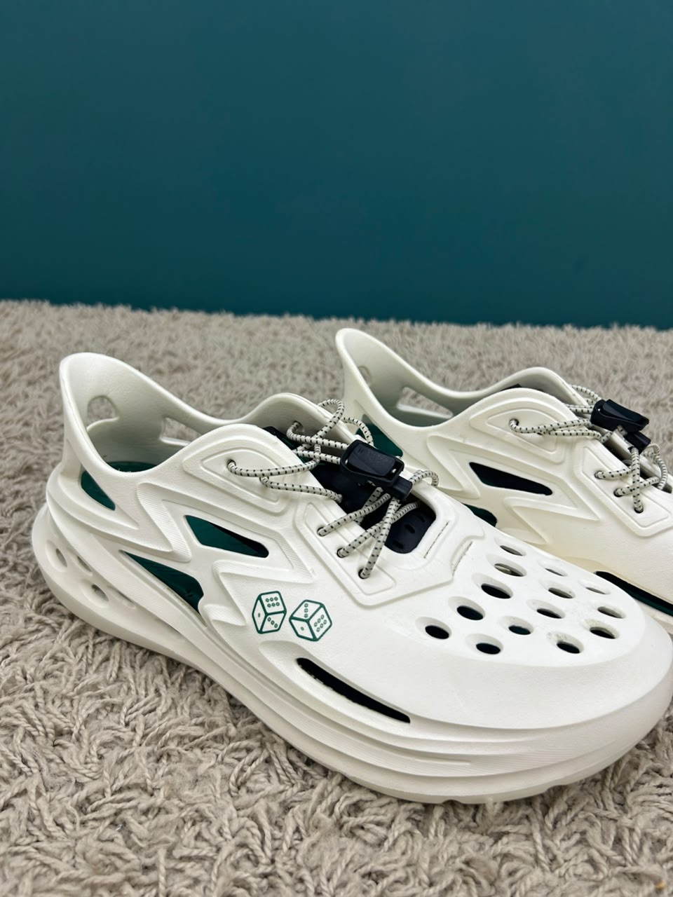 Sneaker Men's Wear