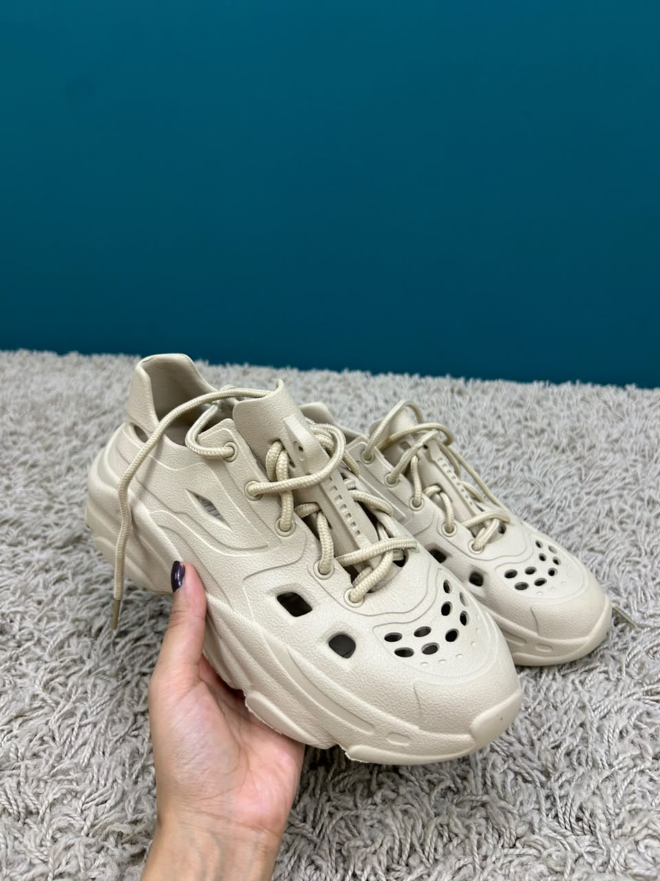 Sneaker